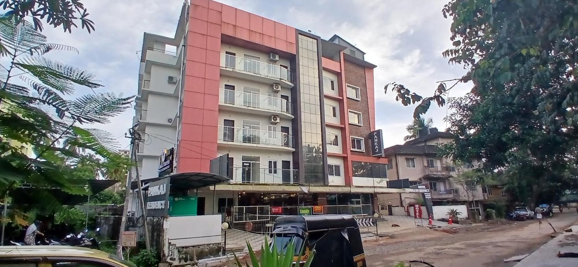 Hotel Pankaj Residency กูรูวาเยอร์ ภายนอก รูปภาพ