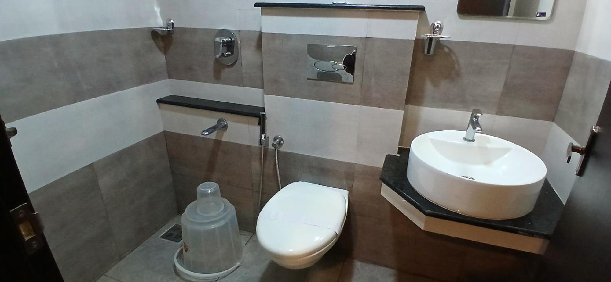 Hotel Pankaj Residency กูรูวาเยอร์ ภายนอก รูปภาพ